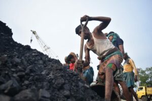 খেটে খাওয়া মানুষদের সুদিন ফেরেনি