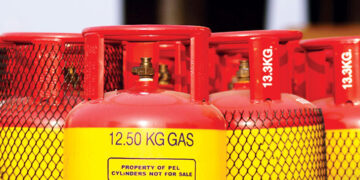 আমদানিতে জটিলতা এলপি গ্যাস সংকটের শঙ্কা