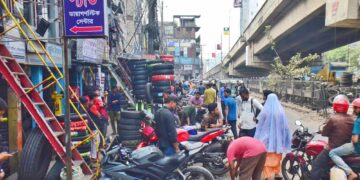 কদমতলী মোড়ে যানজটের তিন কারণ