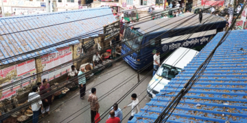 সবাই জ্যামের সম্মুখীন, সমাধান কী ভাবে